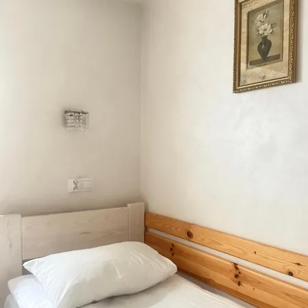 Od Rzeki Nr 8 Apartment